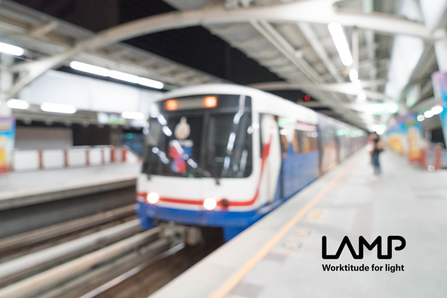 lamp metro santiago 1