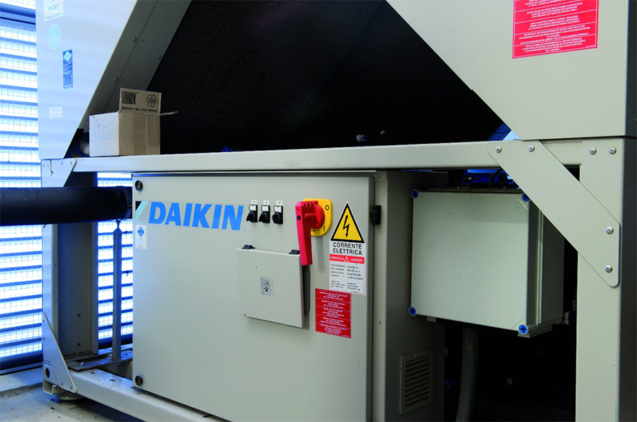 DAIKIN ENFRIADORAS 1