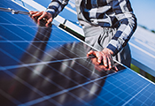 La cooperación internacional simplifica la entrada en el mercado de la industria fotovoltaica para los mayoristas eléctricos y sus clientes