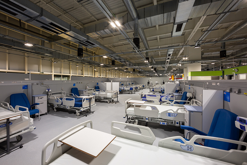 TRILUX ilumina el Hospital de Emergencias Enfermera Isabel Zendal de Madrid gracias a su amplitud de porfolio y la flexibilidad de sus soluciones