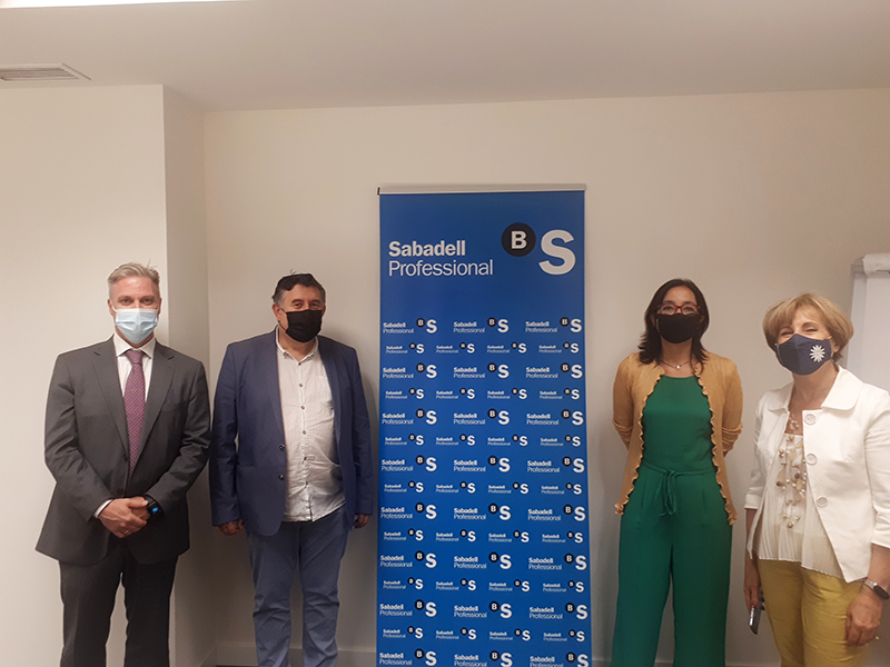 CNI y BANCO SABADELL firman un acuerdo para complementar fondos europeos CNI y BANCO SABADELL firman un acuerdo para complementar fondos europeos