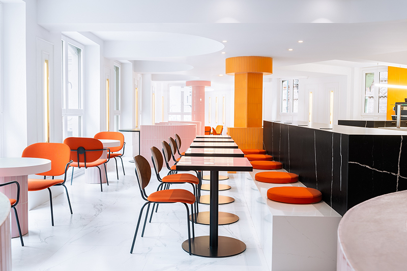 JUNG instala sus mecanismos con acabados en mate  en el nuevo hotel Bienvenir de Madrid, diseñado por Wanna