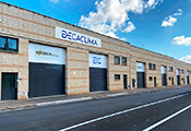 DECACLIMA ofrece para la tranquilidad de sus clientes garantía de calidad y efectividad gracias a los ensayos y certificaciones de sus equipos 