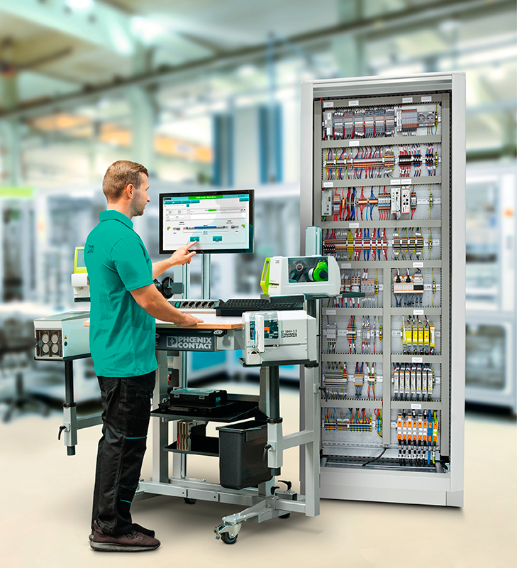 PHOENIX Contact preparación eficiente de cableados mediante un sistema de asistencia al operario 