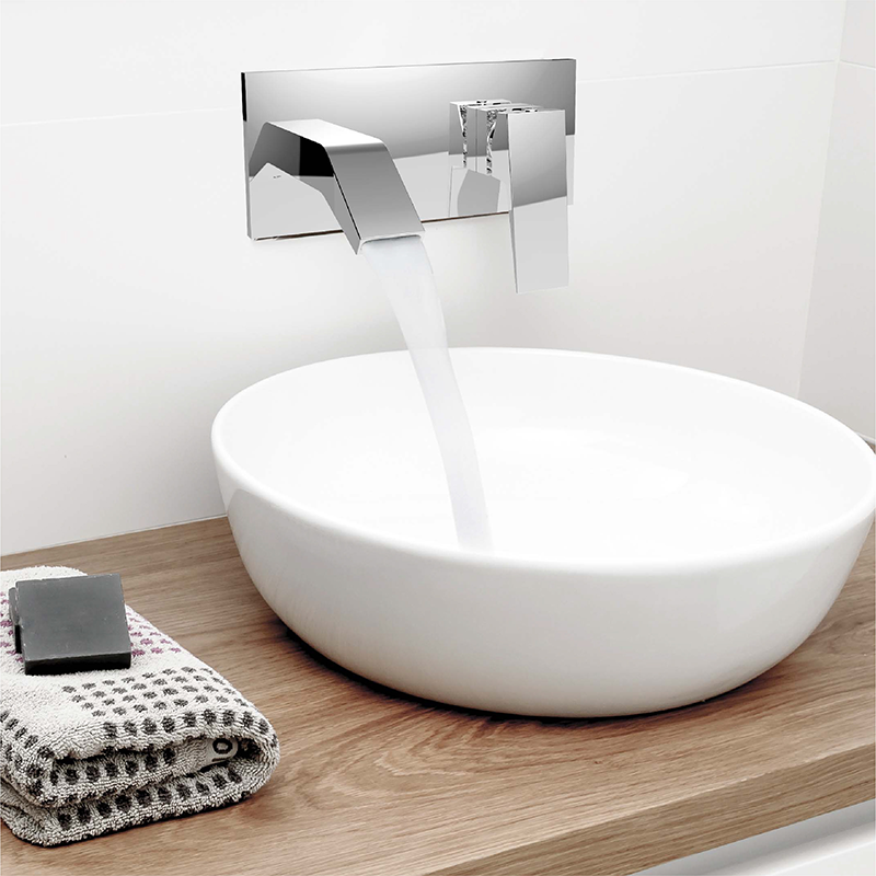 STH Informa nueva Elizabeth I y II la nueva serie Platinum de Grifería Clever 