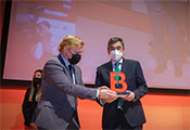 Javier Gómez fue quien recogió anoche el premio en una gala celebrada con el alcalde Badajoz y diferentes autoridades