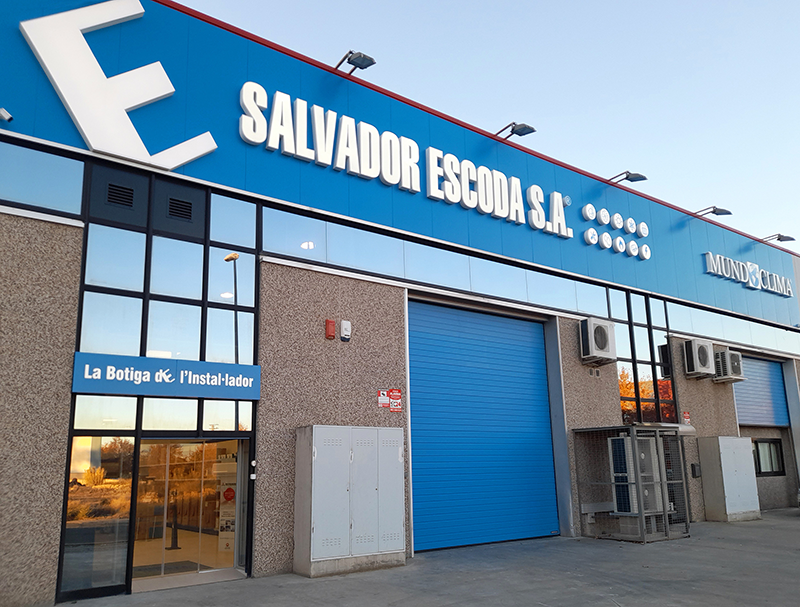 SALVADOR Escoda S.A reabre su tienda de Lleida como EscodaStore