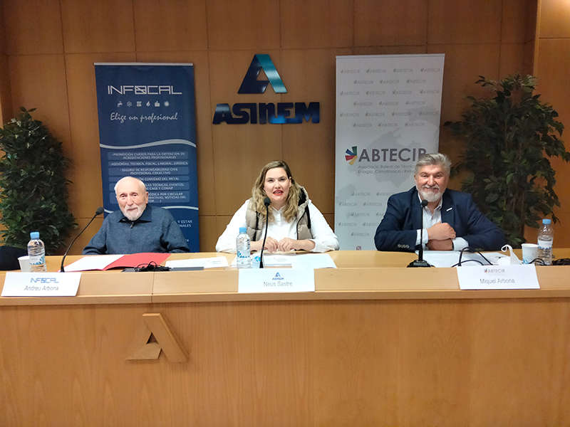 ASINEM, Yllanes presenta, junto a las asociaciones de instaladores de las Islas, la segunda edición del Mes de la Eficiencia Energética ASINEM, Yllanes presenta, junto a las asociaciones de instaladores de las Islas, la segunda edición del Mes de la Eficiencia Energética