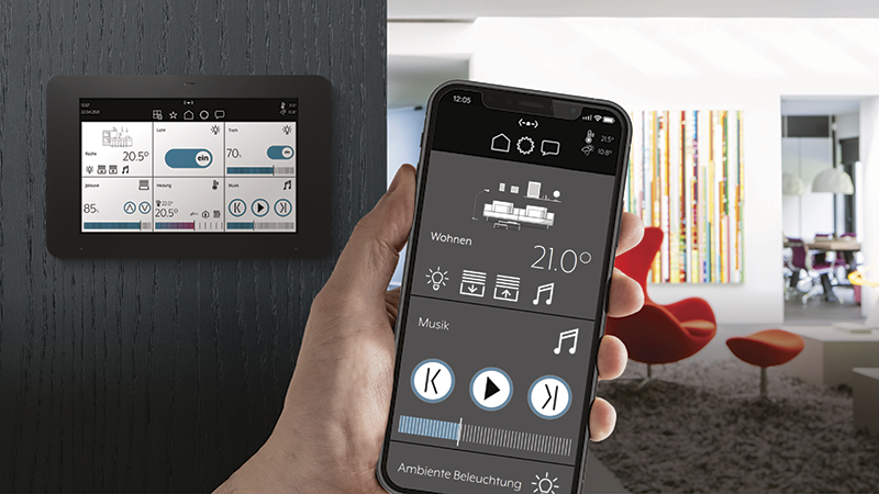 JUNG presenta Smart Panel 8 para el control total de sistemas de automatización KNX