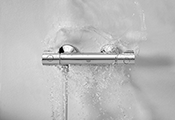 ¿Quién no está de acuerdo en que el termostato es el corazón de cada ducha? Regulan el flujo del agua y la temperatura para que el usuario obtenga un disfrute completo bajo la ducha