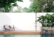 Las duchas de Tres para exterior, realizadas en acero inoxidable, visten terrazas y jardines con la más alta calidad