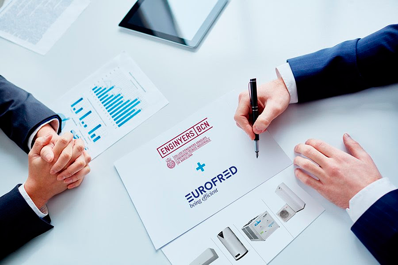 EUROFRED y ENGINYERS BCN firman un convenio de colaboración para impulsar la formación de calidad y acercar sus servicios a los colegiados EUROFRED y ENGINYERS BCN firman un convenio de colaboración para impulsar la formación de calidad y acercar sus servicios a los colegiados