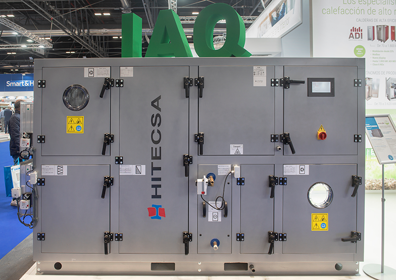 HITECSA dona una UTA al I.E.S. Las Canteras HITECSA dona una UTA al I.E.S. Las Canteras