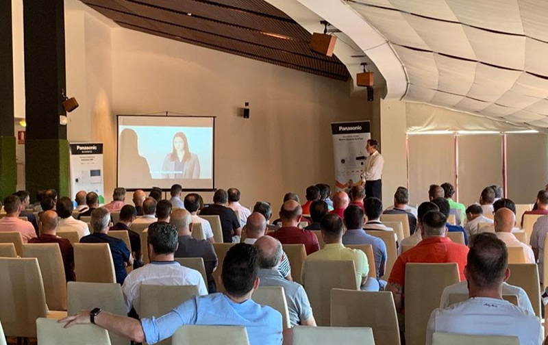 PANASONIC presenta las novedades, la estrategia y los casos de éxito en su plenaria en Toledo PANASONIC presenta las novedades, la estrategia y los casos de éxito en su plenaria en Toledo