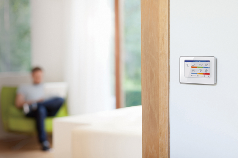 RESIDEO, control de temperatura preciso y bajo demanda para ahorrar energía y aumentar el confort