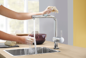 ‘MasterChef’, estrena edición con nuevo formato, y ha vuelto a confiar en GROHE, para equipar sus cocinas con su innovadora grifería Minta Touch y el fregadero de acero inoxidable K700