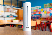 Fácil y rápido de instalar, el medidor inteligente de Netatmo (NHC-PRO-EC) ayuda a mejorar la calidad del aire en los lugares de trabajo y los espacios públicos