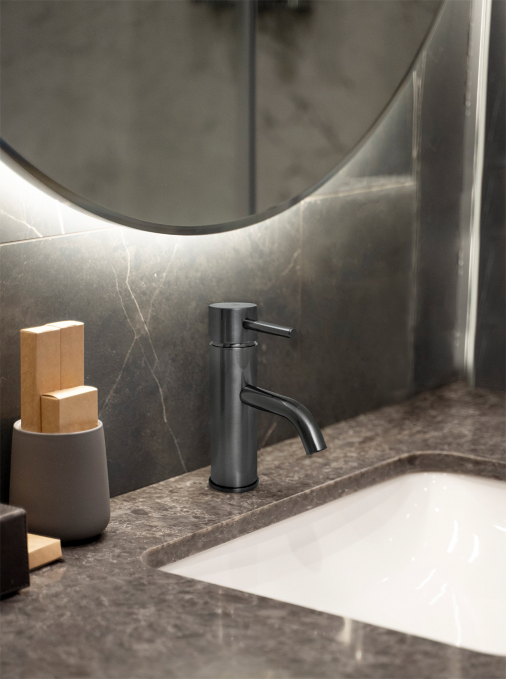 Griferías Galindo presenta THEO DARK 1