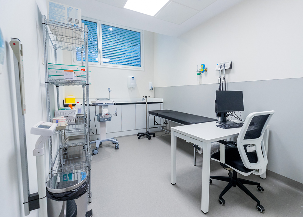 TRILUX ILUMINACION HOSPITAL 2