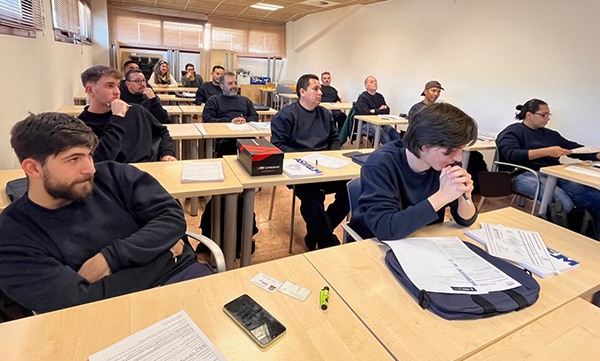 ASINEM 14 nuevos profesionales certificados 1