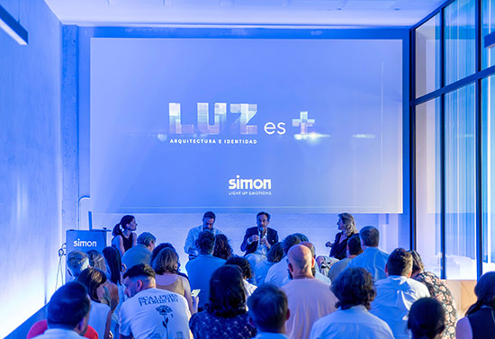 Simon A Coruña Luz es 1