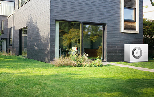 BOSCH Family in kitchen 6000i 6