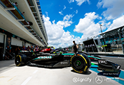 signify mercedes amg petronas f1 0