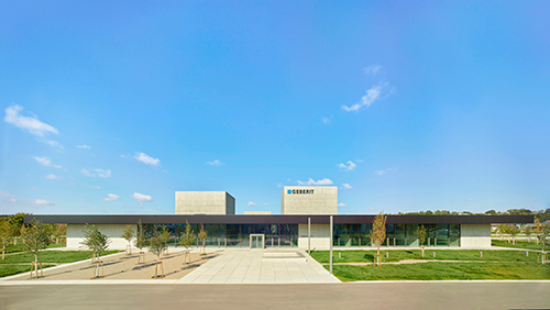 Geberit Campus night view Photo Roland Halbe 11