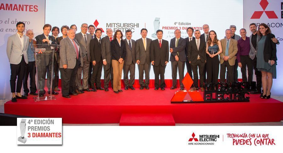 mitsubishi 3 diamantes 1